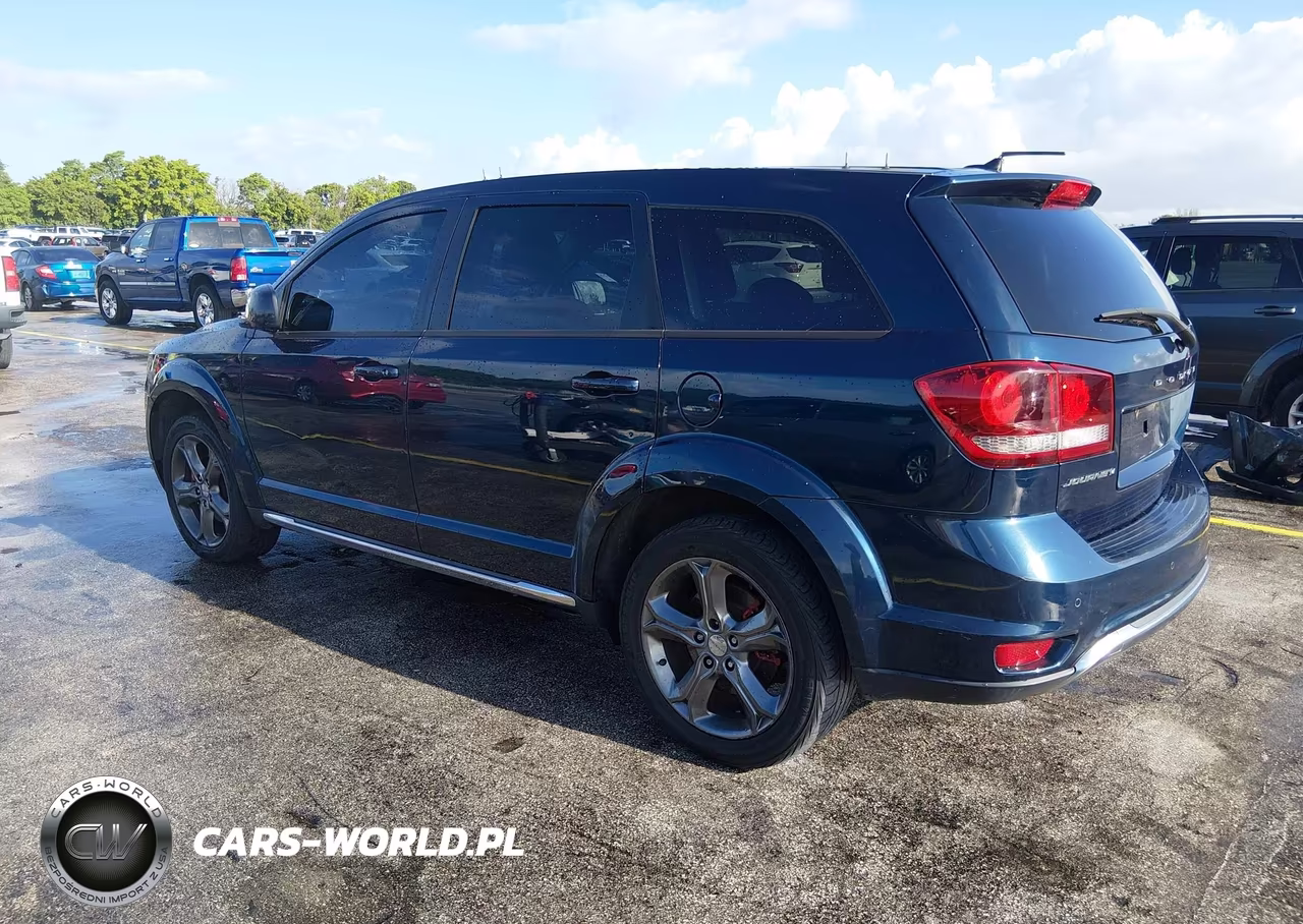 2015 Dodge Journey Crossroad VIN:3C4PDCGBXFT697782 - 3