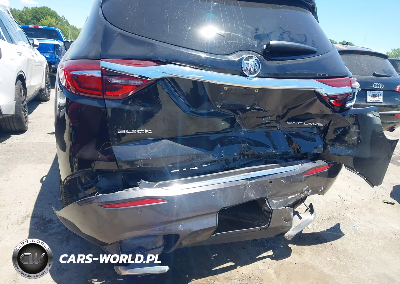 2018 Buick Enclave Premium VIN:5GAERCKW1JJ150646 - 18