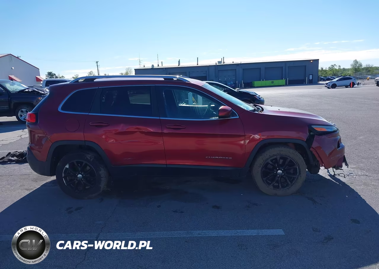 2016 Jeep Cherokee Latitude VIN:1C4PJLCS2GW138382 - 13