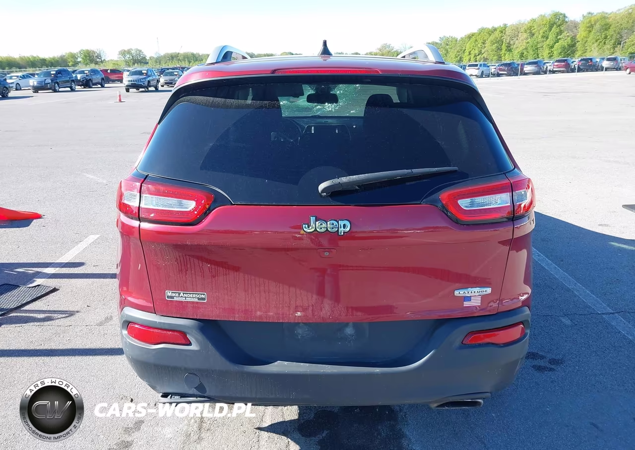 2016 Jeep Cherokee Latitude VIN:1C4PJLCS2GW138382 - 16