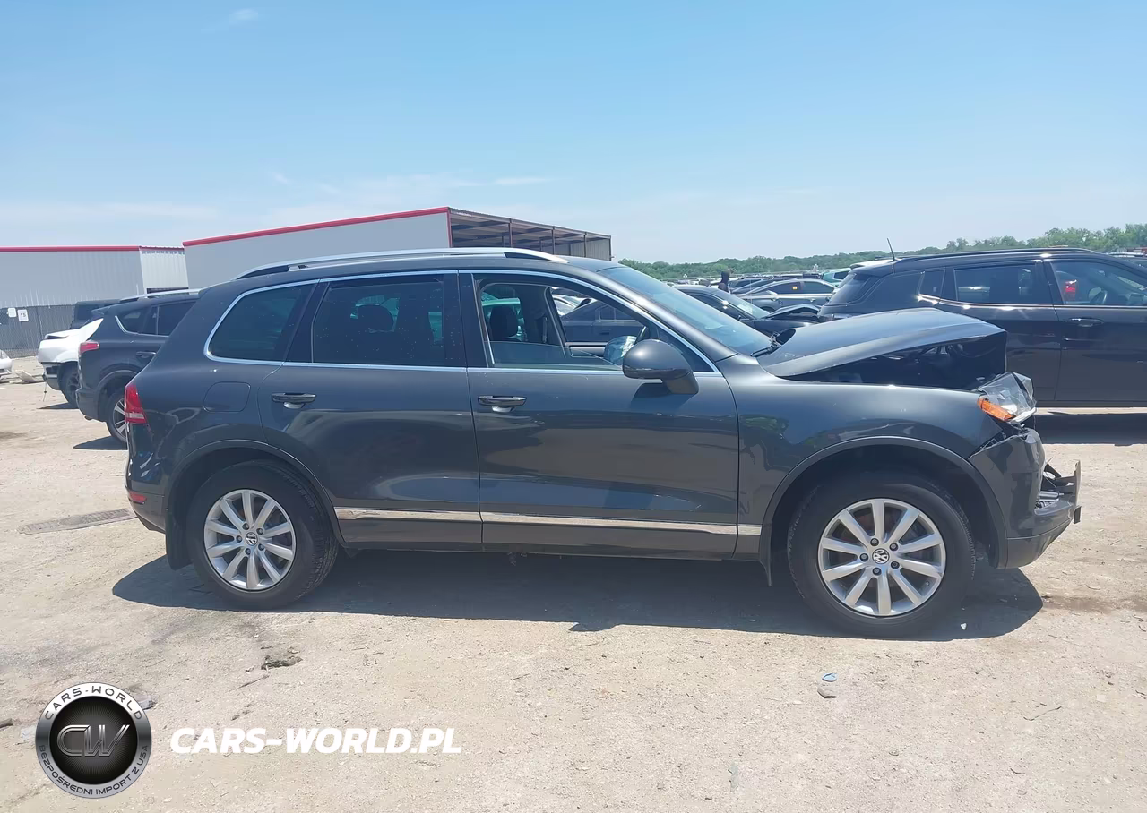 2012 Volkswagen Touareg Vr6 Sport VIN:WVGFF9BP7CD002442 - 12