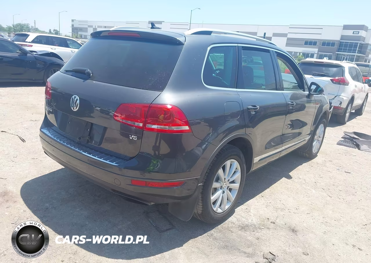 2012 Volkswagen Touareg Vr6 Sport VIN:WVGFF9BP7CD002442 - 4