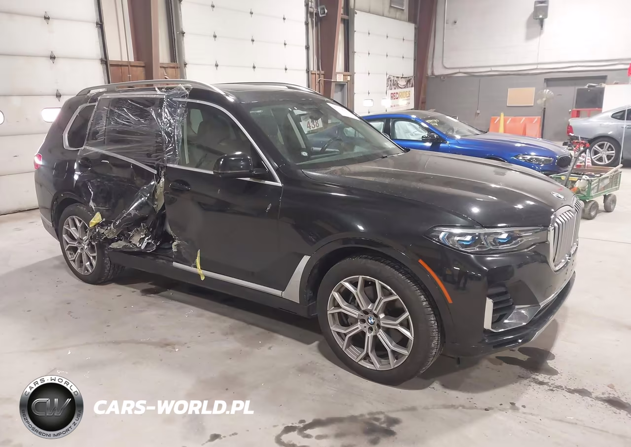 2019 BMW X7 xDrive50I