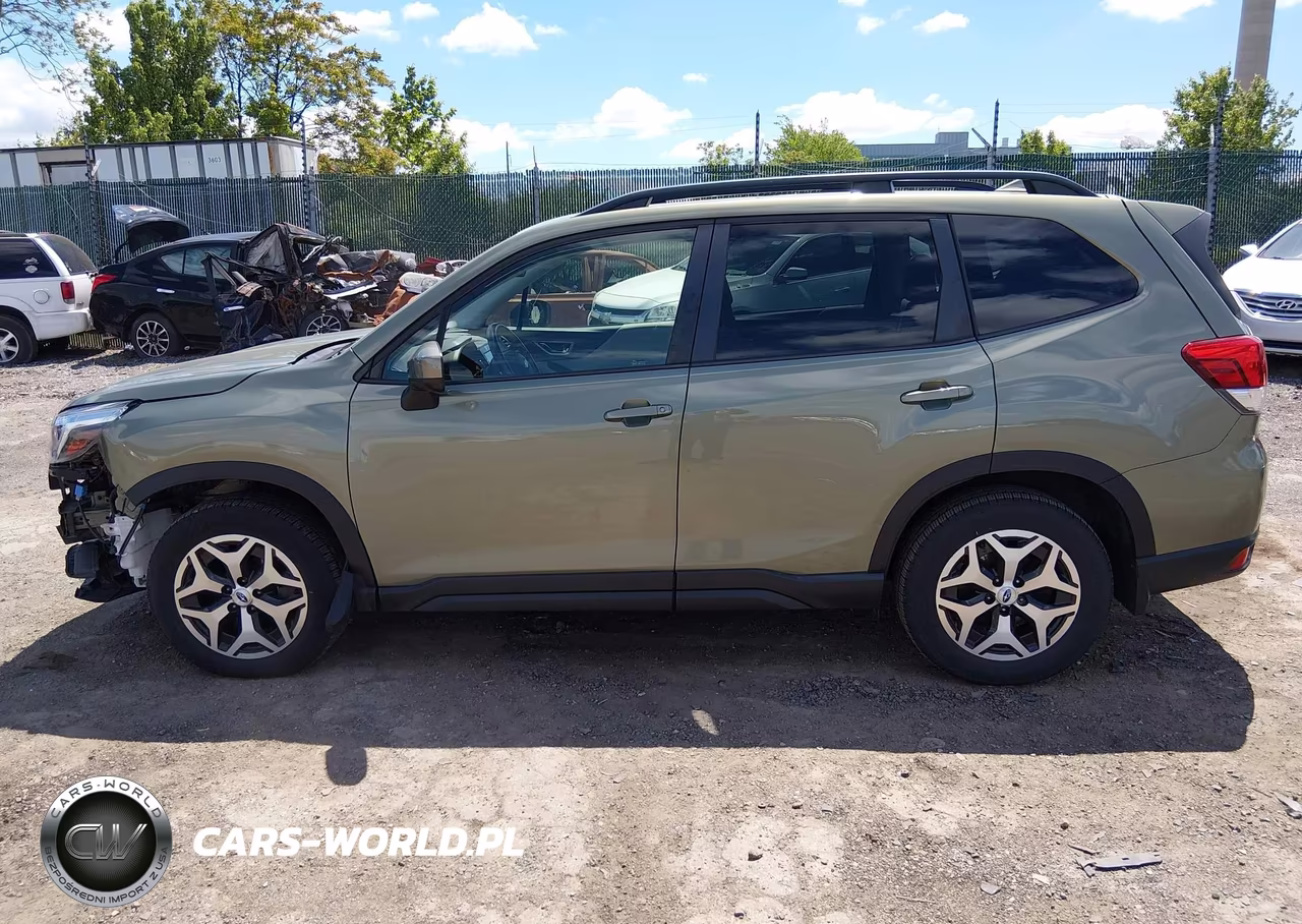 2020 Subaru Forester Premium VIN:JF2SKAJCXLH438419 - 14