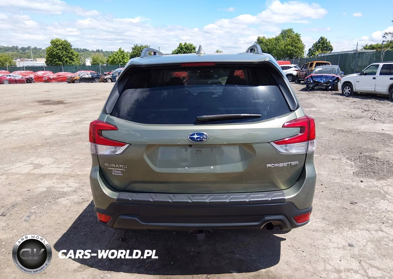 2020 Subaru Forester Premium VIN:JF2SKAJCXLH438419 - 16