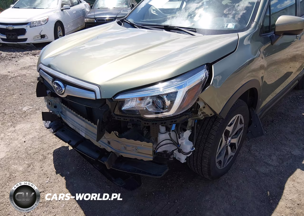 2020 Subaru Forester Premium VIN:JF2SKAJCXLH438419 - 18