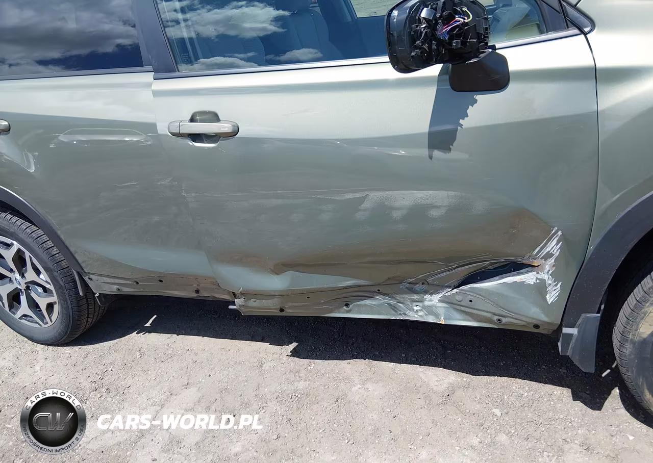2020 Subaru Forester Premium VIN:JF2SKAJCXLH438419 - 19