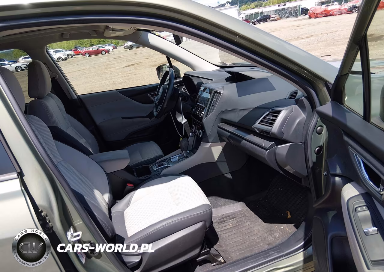 2020 Subaru Forester Premium VIN:JF2SKAJCXLH438419 - 5