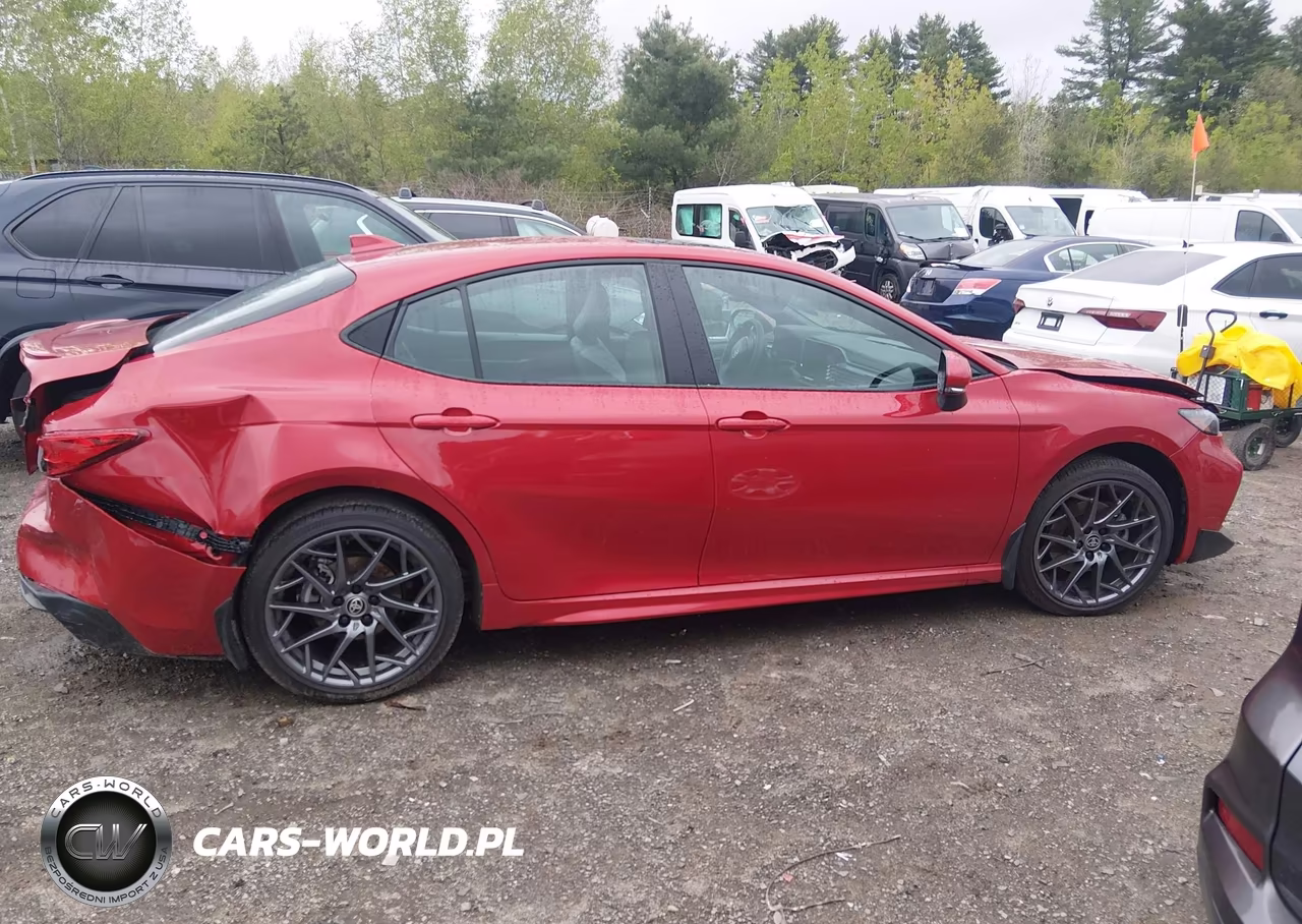 2026 Toyota Camry Se VIN:4T1DBADK7TU049010 - 13