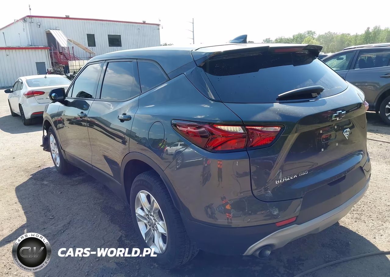 2019 Chevrolet Blazer VIN:3GNKBGRS1KS642343 - 3