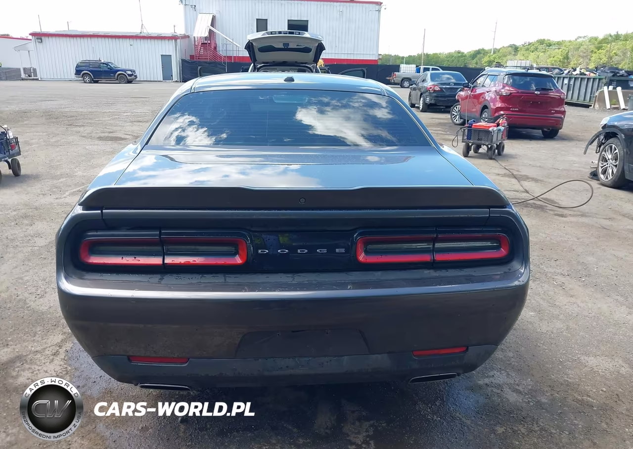 2015 Dodge Challenger Sxt VIN:2C3CDZAG0FH823473 - 16