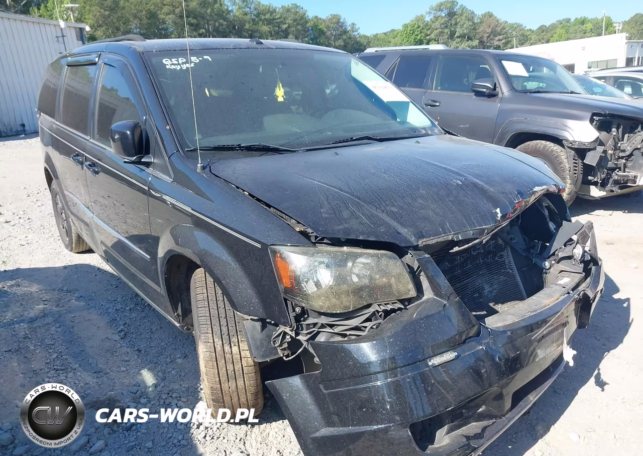 2010 Chrysler Town & Country Touring Plus