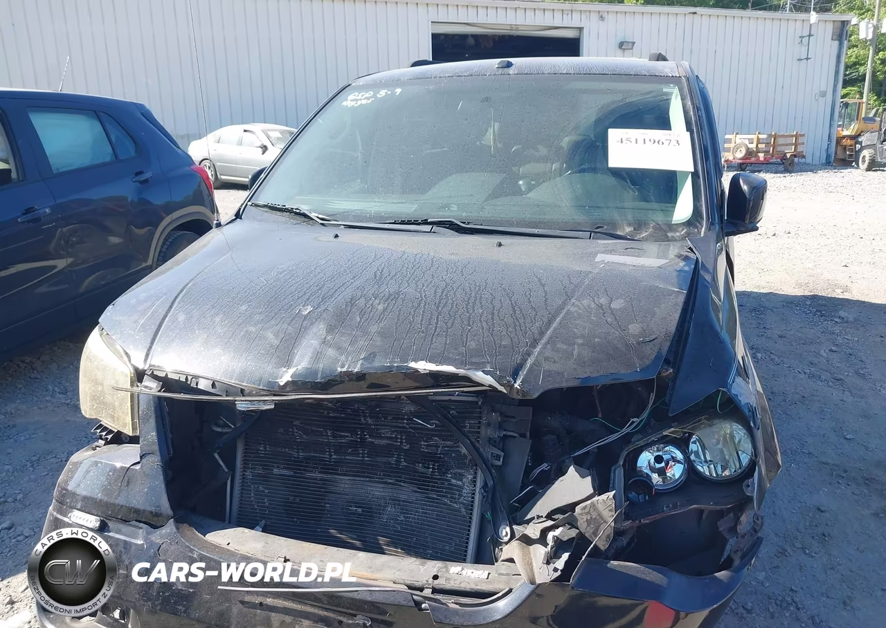 2010 Chrysler Town & Country Touring Plus VIN:2A4RR8DX7AR320713 - 12