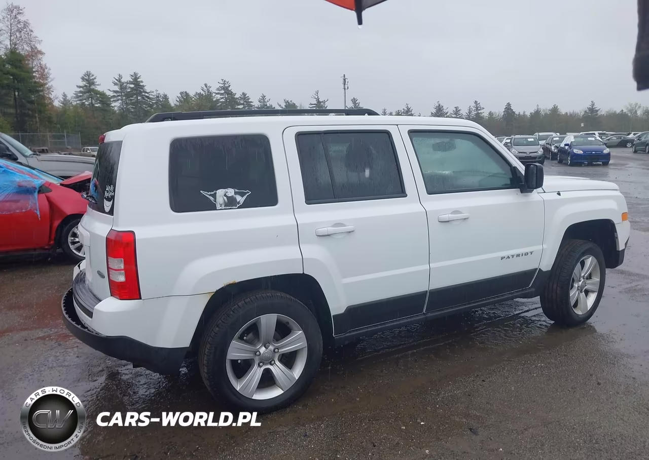 2015 Jeep Patriot Latitude VIN:1C4NJRFB3FD258448 - 4