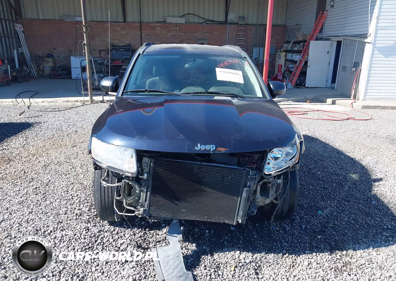 2011 Jeep Compass VIN:1J4NT1FB0BD139305 - 13