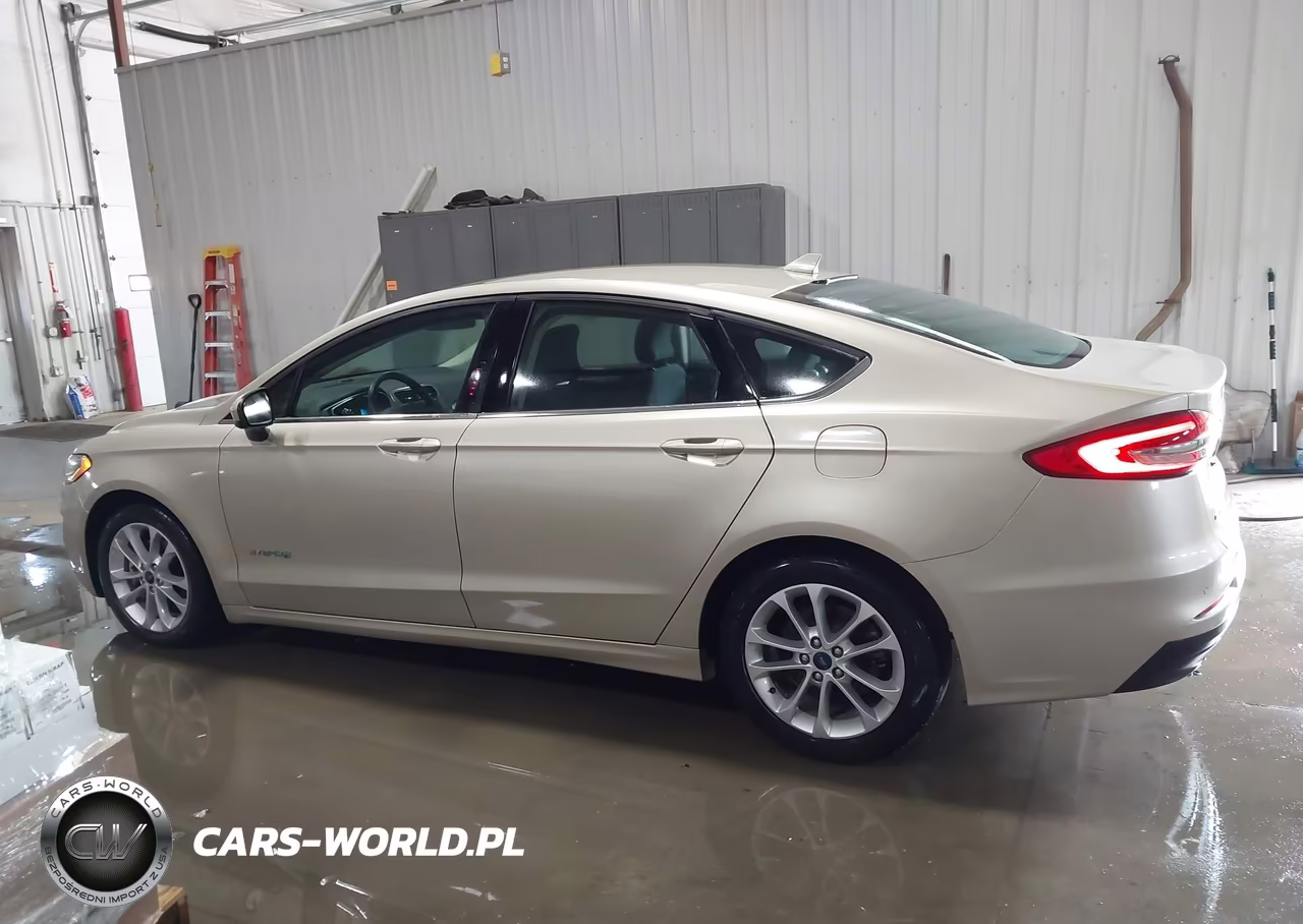 2019 Ford Fusion Hybrid Se VIN:3FA6P0LUXKR258670 - 19