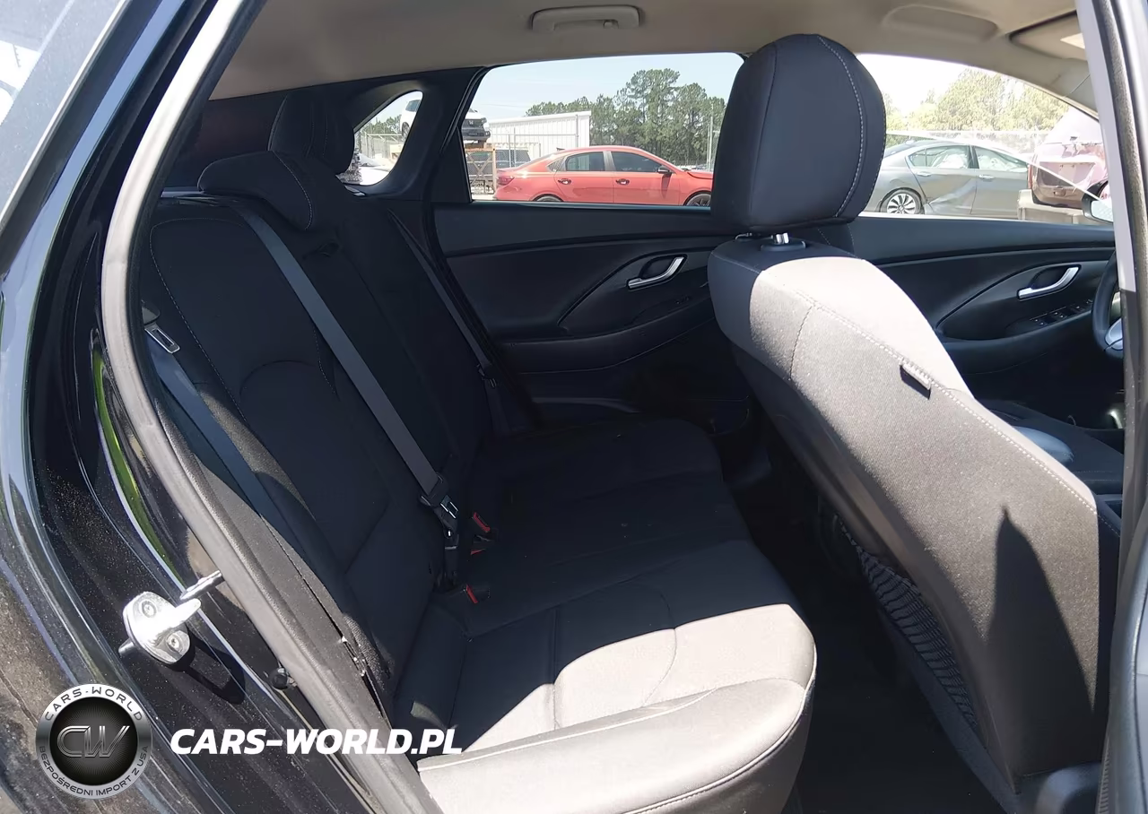 2018 Hyundai Elantra Gt VIN:KMHH35LE2JU025552 - 8