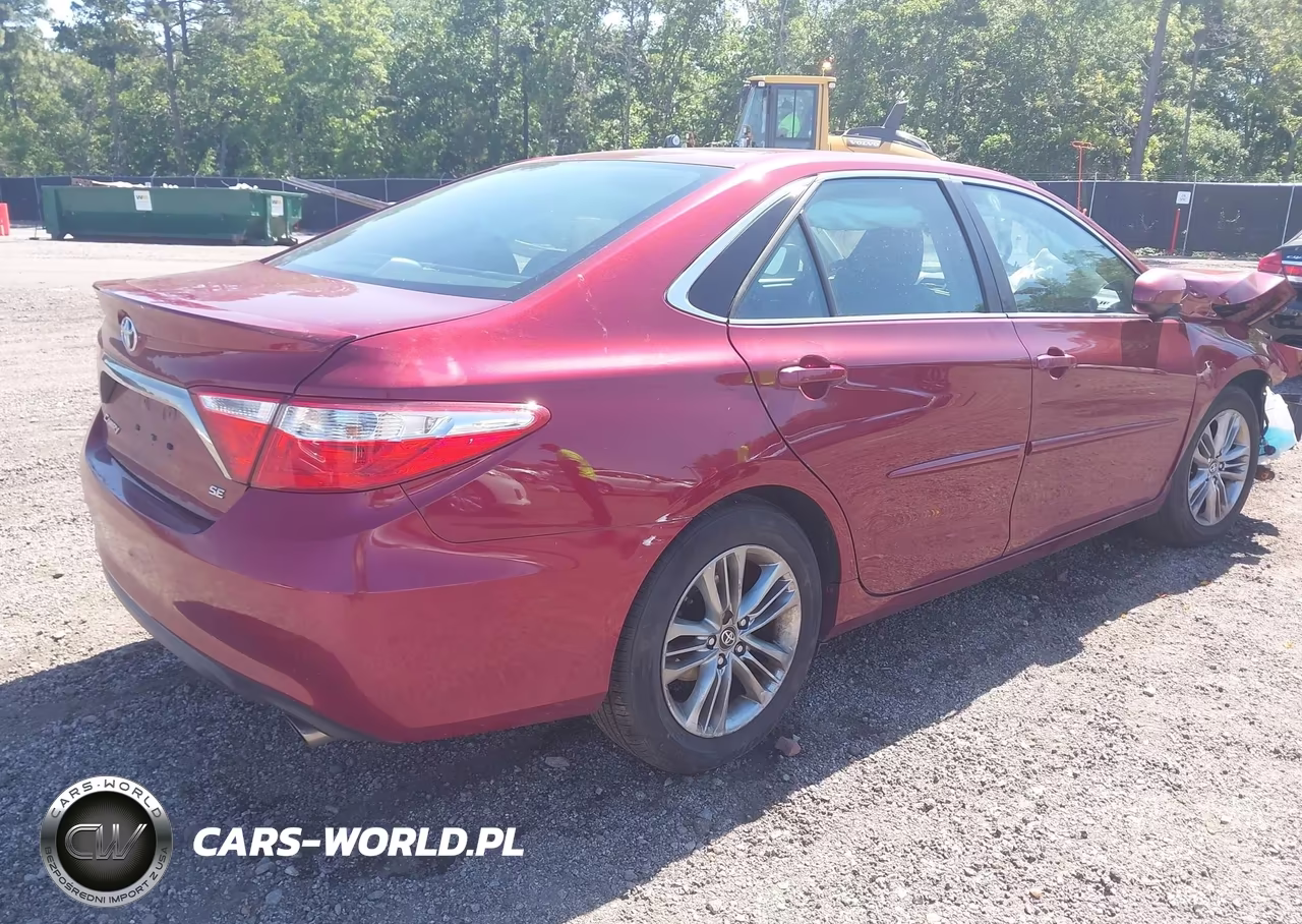 2017 Toyota Camry Se VIN:4T1BF1FK7HU729490 - 4