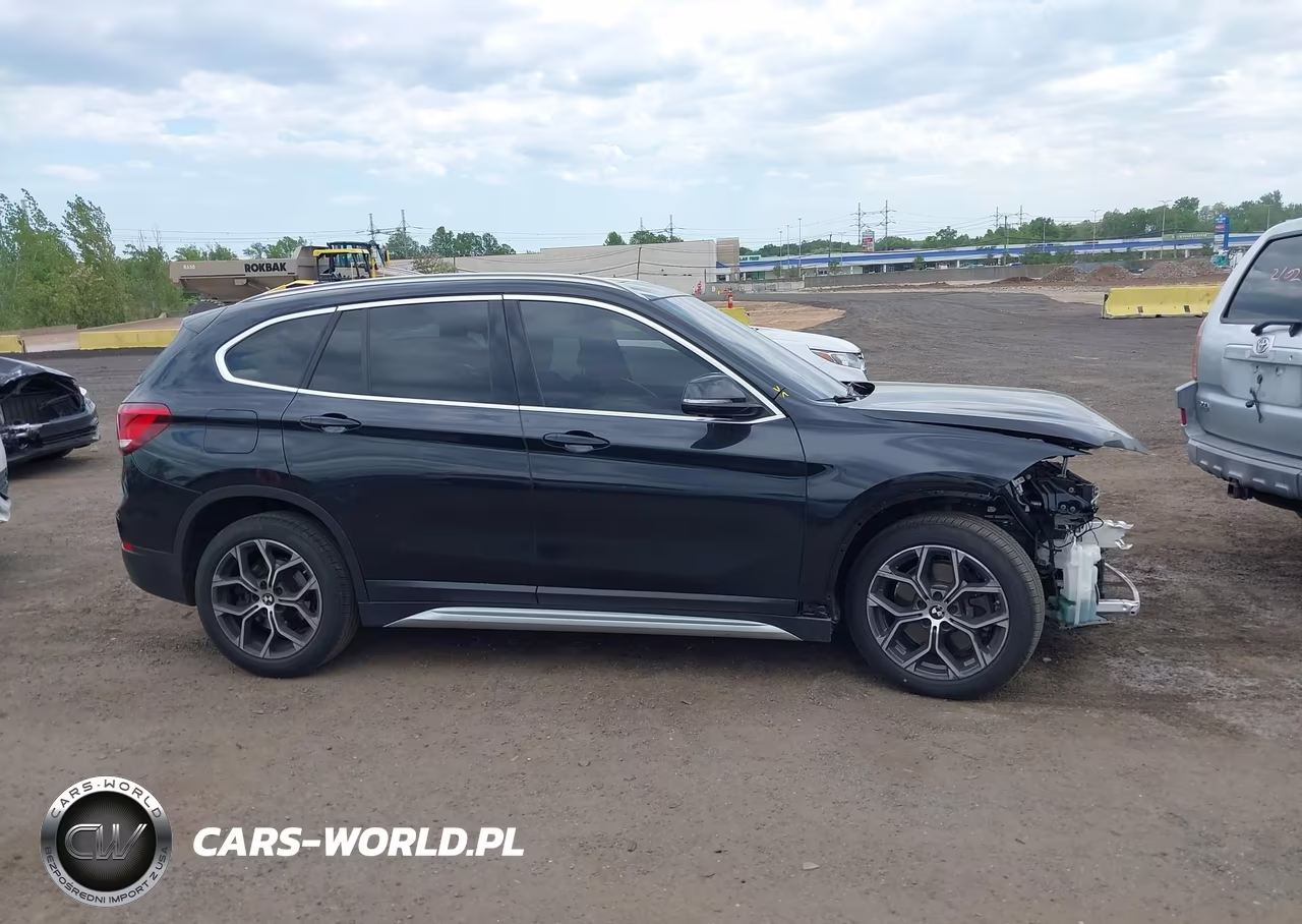 2021 BMW X1 xDrive28I VIN:WBXJG9C05M5U09977 - 14