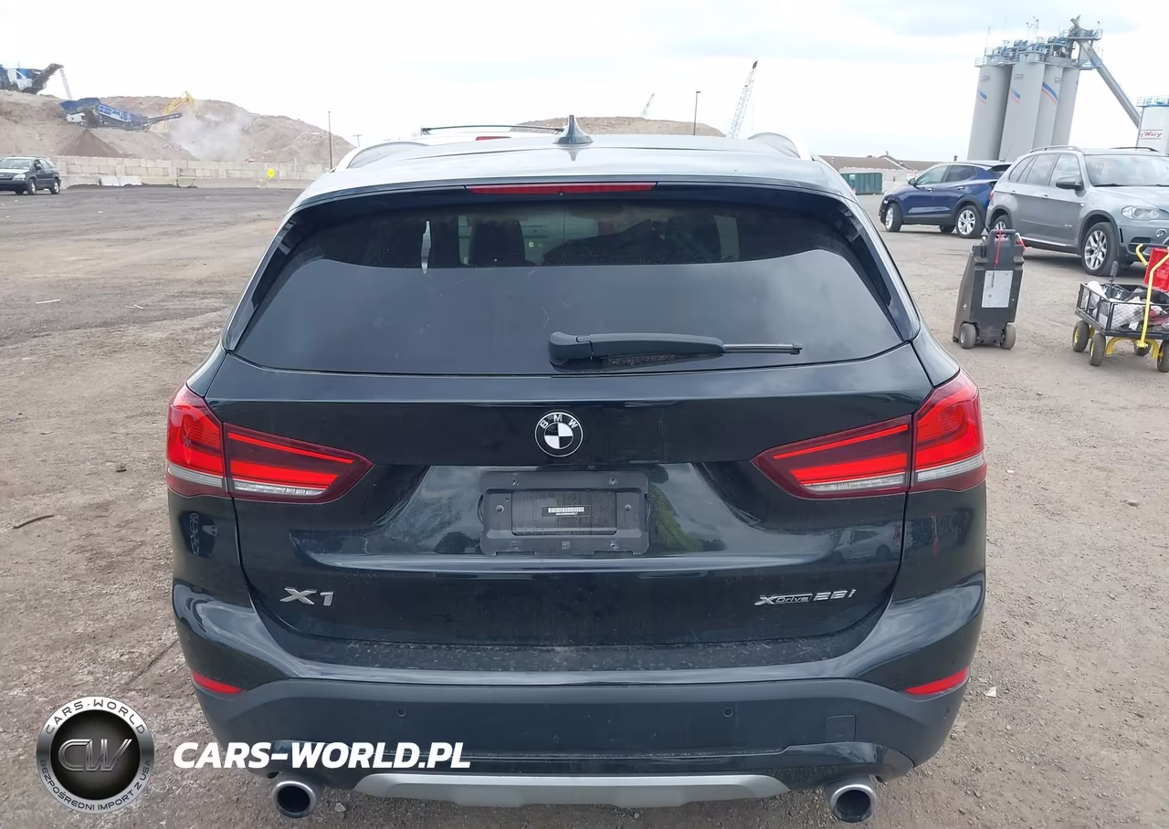 2021 BMW X1 xDrive28I VIN:WBXJG9C05M5U09977 - 17