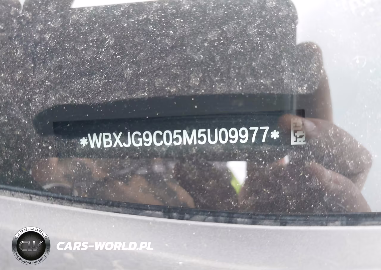 2021 BMW X1 xDrive28I VIN:WBXJG9C05M5U09977 - 18
