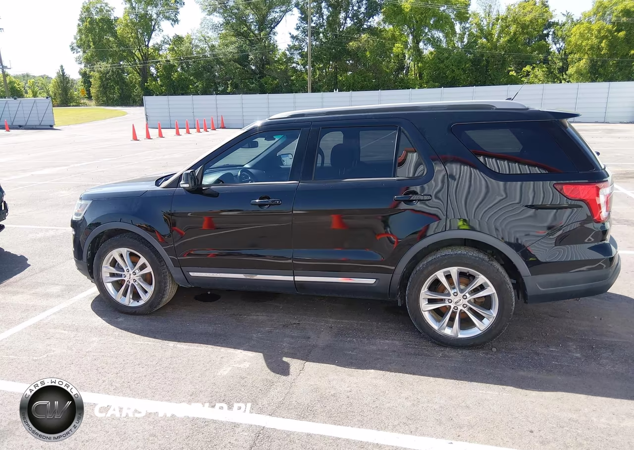 2018 Ford Explorer Xlt VIN:1FM5K8D81JGB83573 - 14