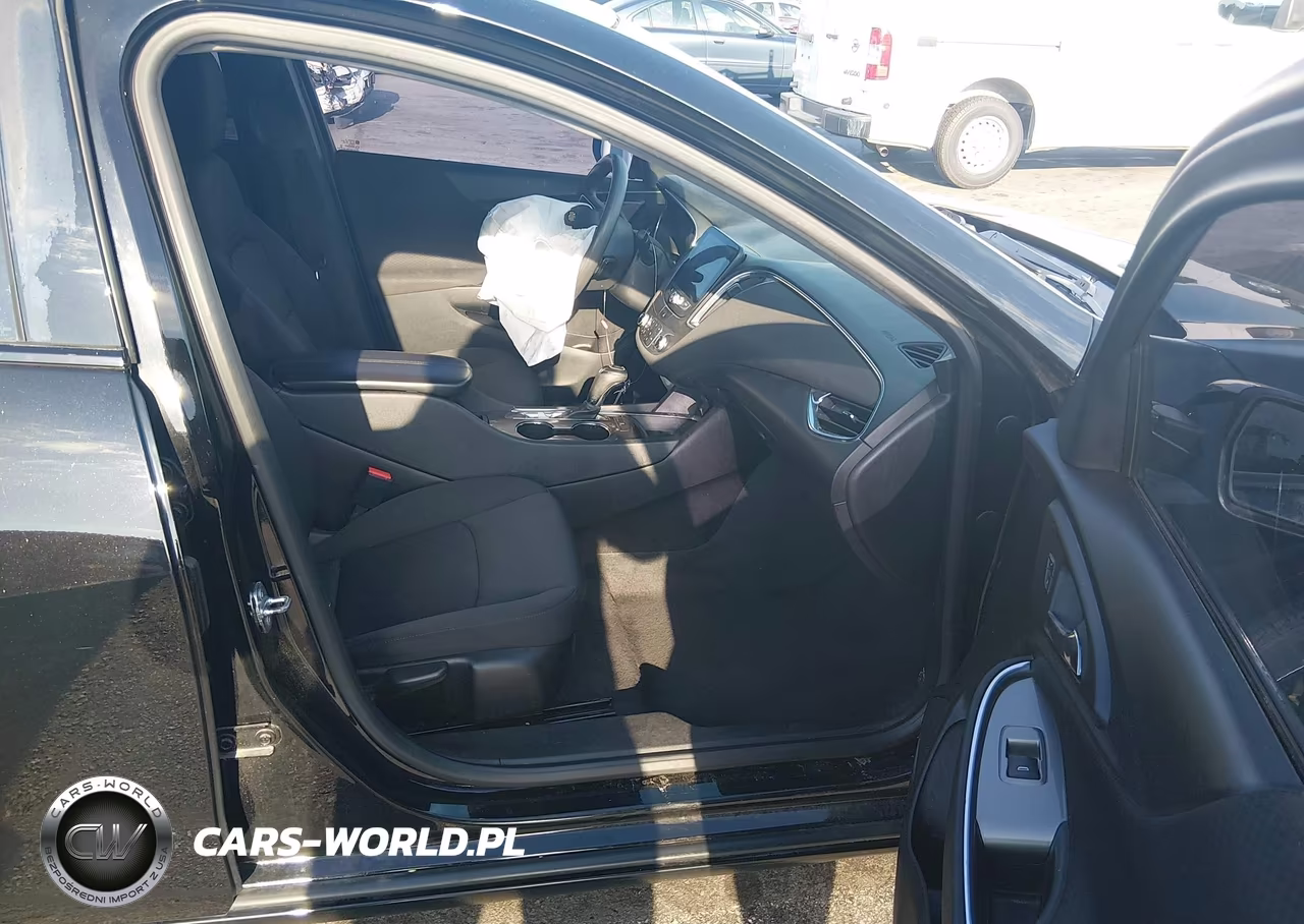 2019 Chevrolet Malibu Lt VIN:1G1ZD5ST4KF174386 - 5