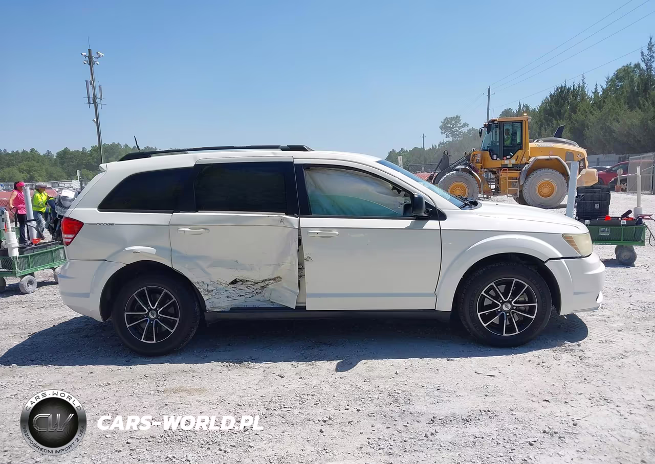 2018 Dodge Journey Se VIN:3C4PDCAB7JT535299 - 14