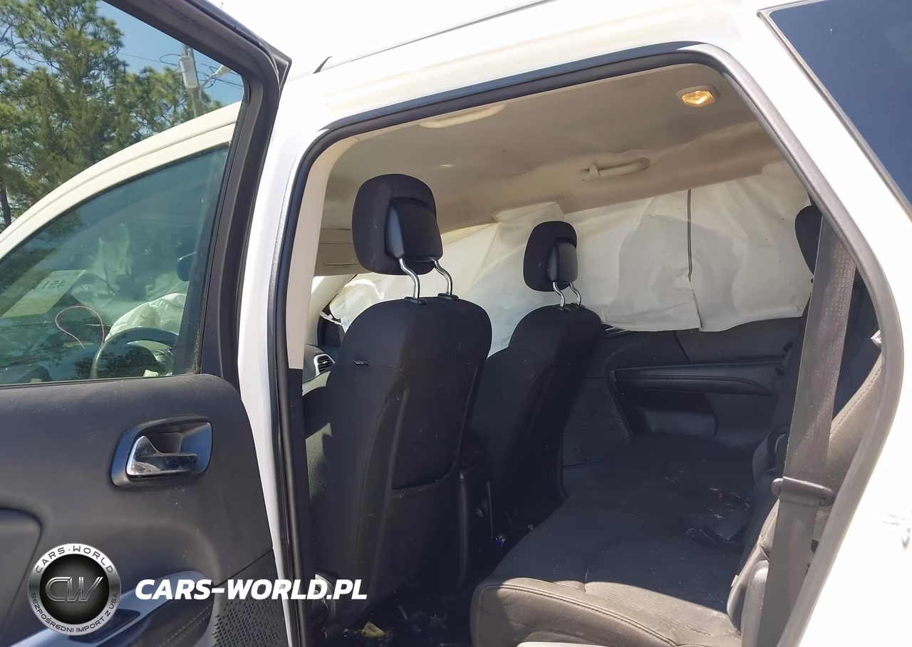 2018 Dodge Journey Se VIN:3C4PDCAB7JT535299 - 8
