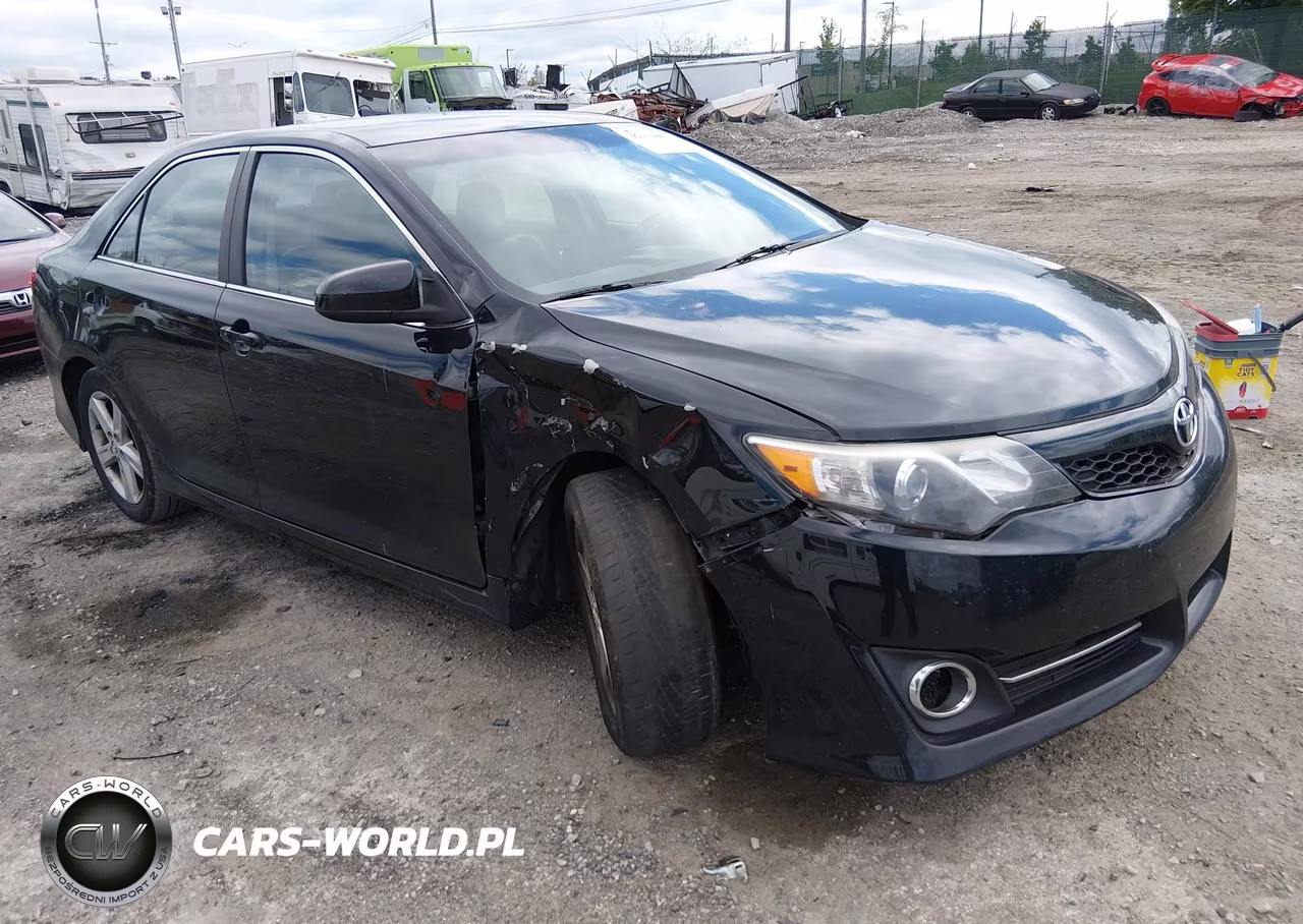 2014 Toyota Camry Se – zdjęcie 1 z 16