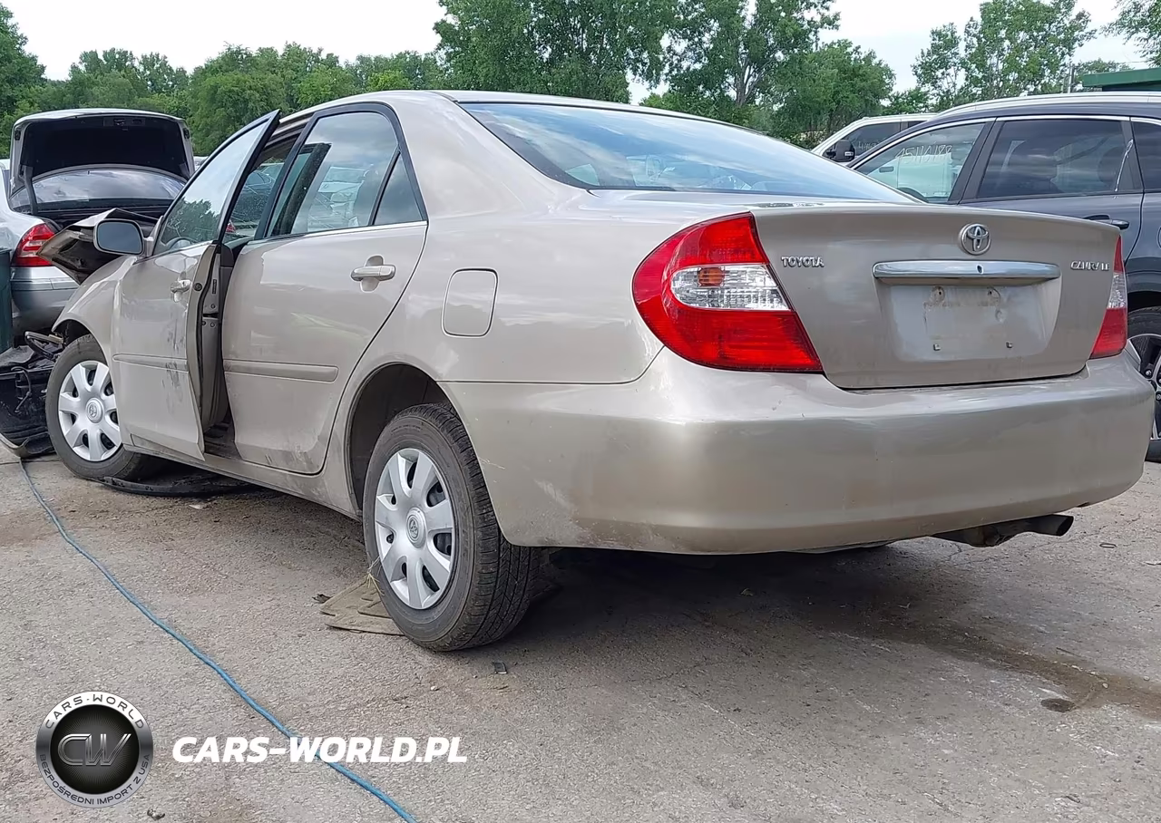 2004 Toyota Camry Le VIN:4T1BE32K54U917116 - 3