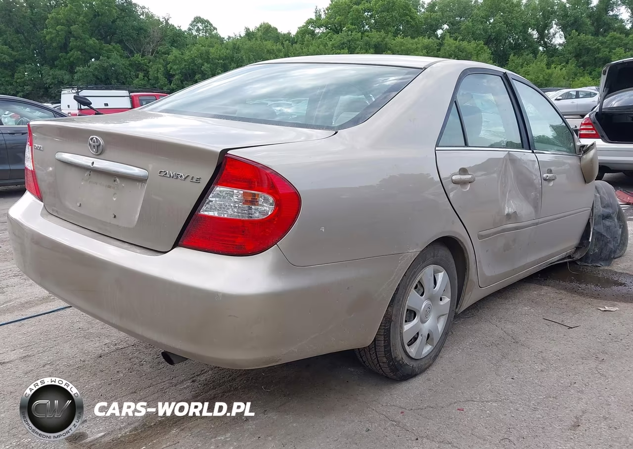 2004 Toyota Camry Le VIN:4T1BE32K54U917116 - 4