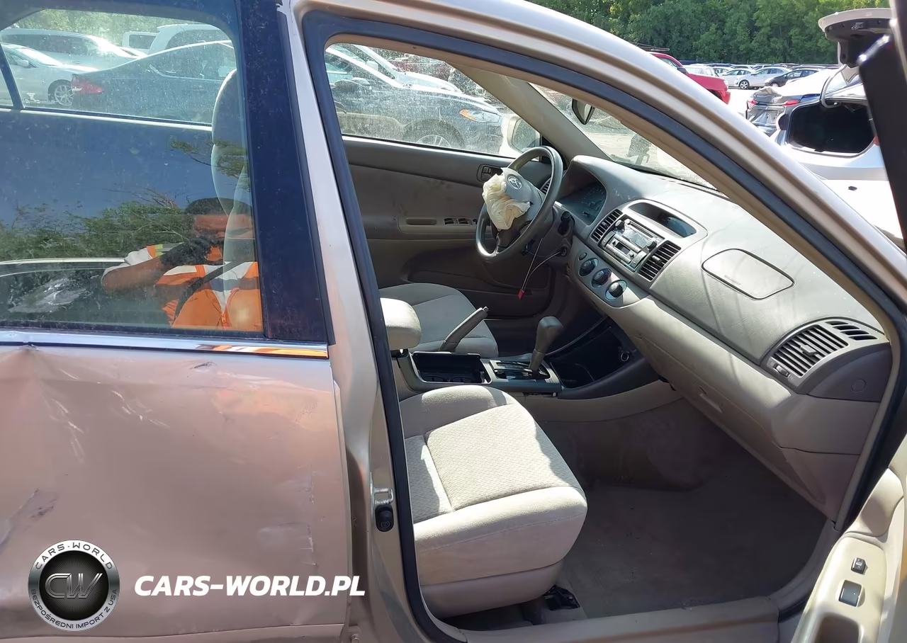 2004 Toyota Camry Le VIN:4T1BE32K54U917116 - 5