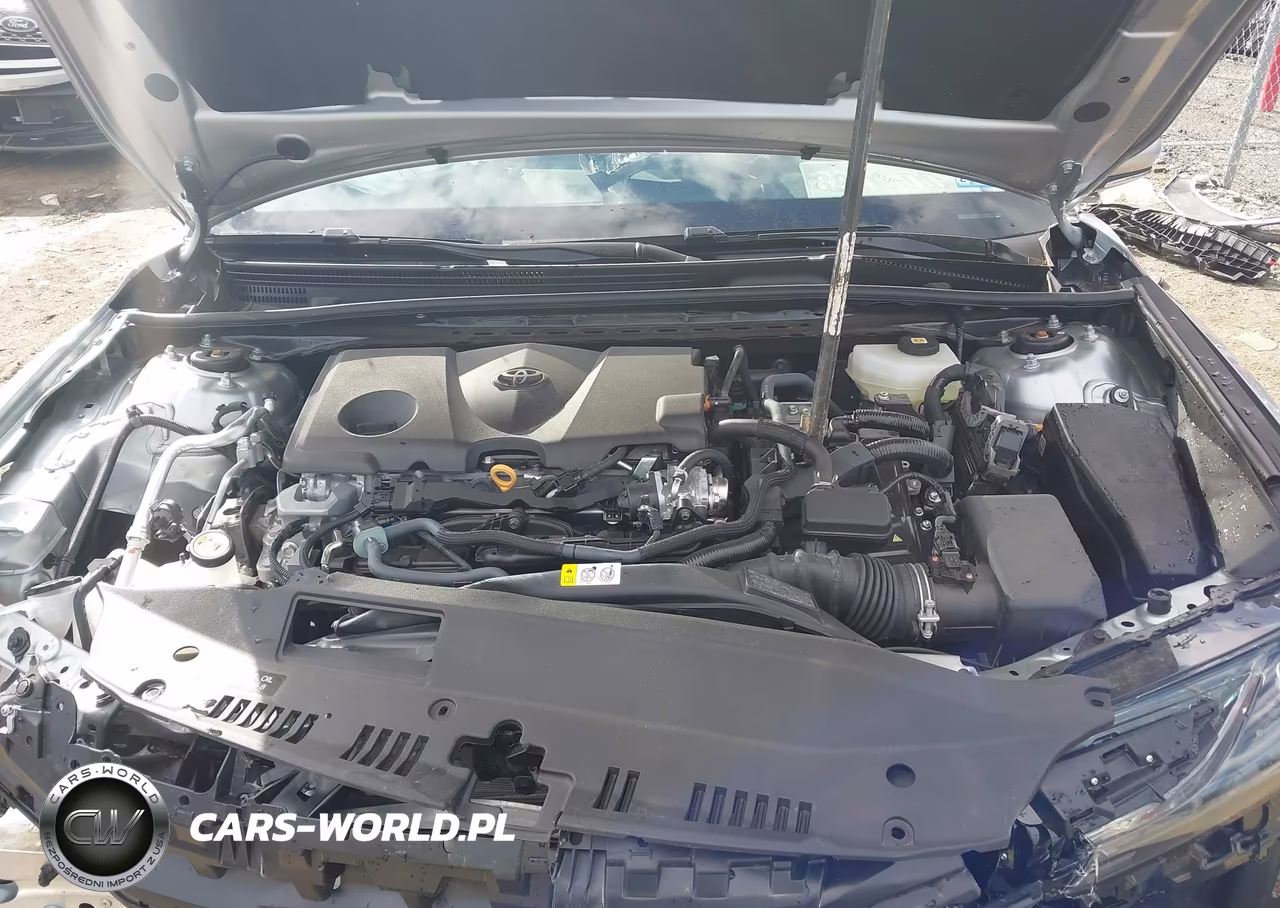 2025 Toyota Camry Le VIN:4T1DAACK7SU105675 - 10