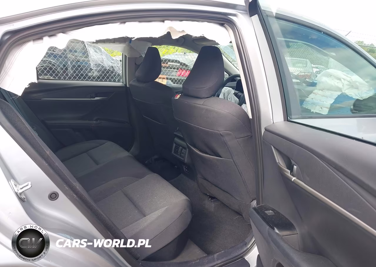 2025 Toyota Camry Le VIN:4T1DAACK7SU105675 - 8
