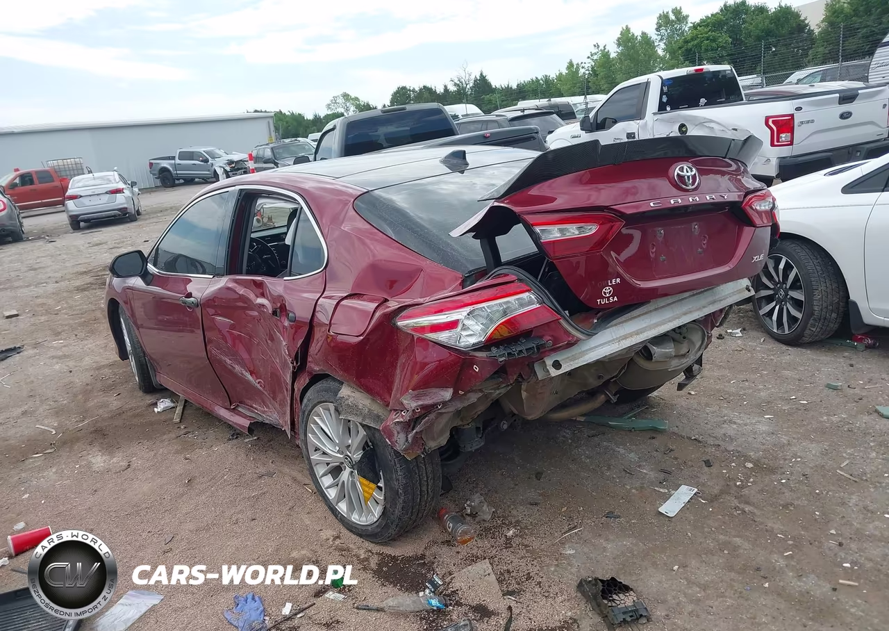 2019 Toyota Camry Xle VIN:4T1B11HK9KU256856 - 3
