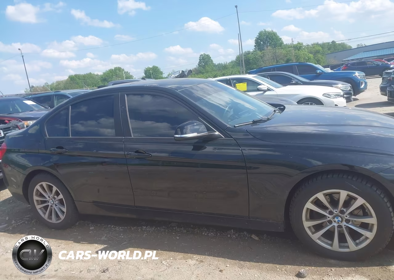 2018 BMW 320I xDrive VIN:WBA8A3C57JA505454 - 13