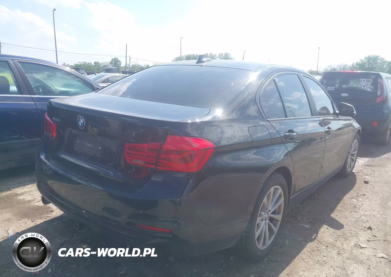 2018 BMW 320I xDrive VIN:WBA8A3C57JA505454 - 4