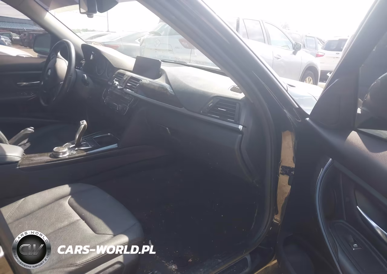 2018 BMW 320I xDrive VIN:WBA8A3C57JA505454 - 5