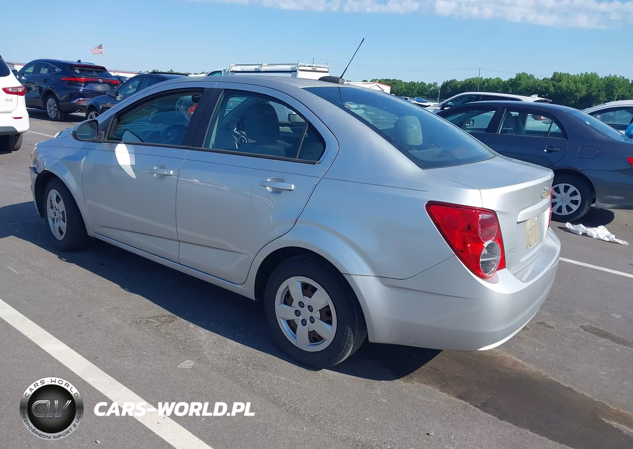 2015 Chevrolet Sonic Ls Auto VIN:1G1JA5SH3F4216890 - 3
