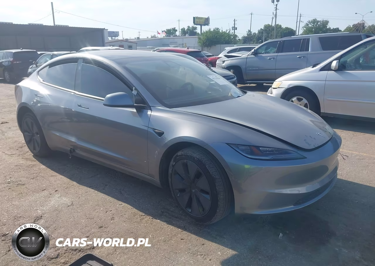 2025 Tesla Model 3 Long Range Rear-Wheel Drive-Standard Rear-Wheel Drive – zdjęcie 1 z 15