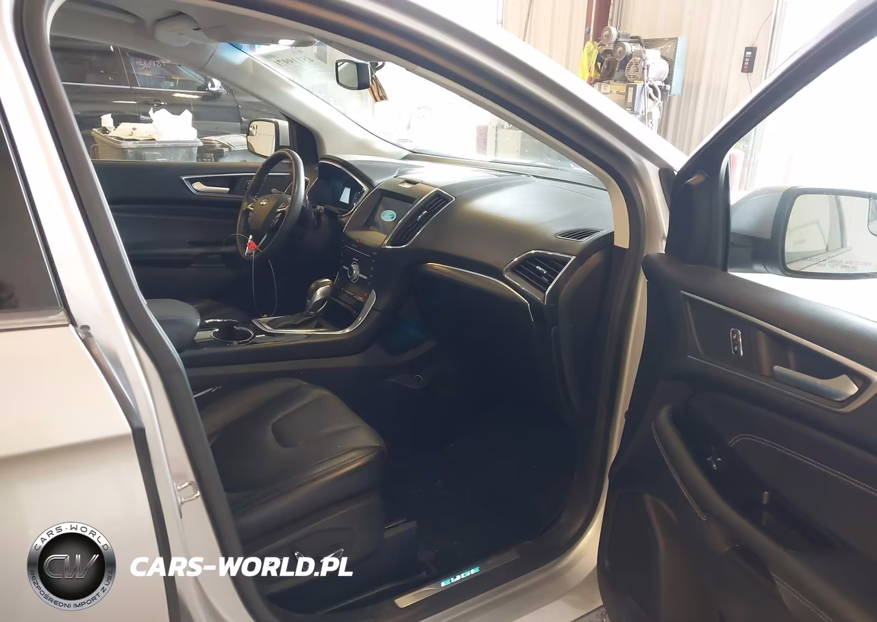 2018 Ford Edge Titanium VIN:2FMPK4K90JBB41111 - 5