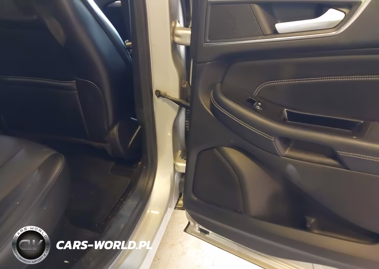 2018 Ford Edge Titanium VIN:2FMPK4K90JBB41111 - 8
