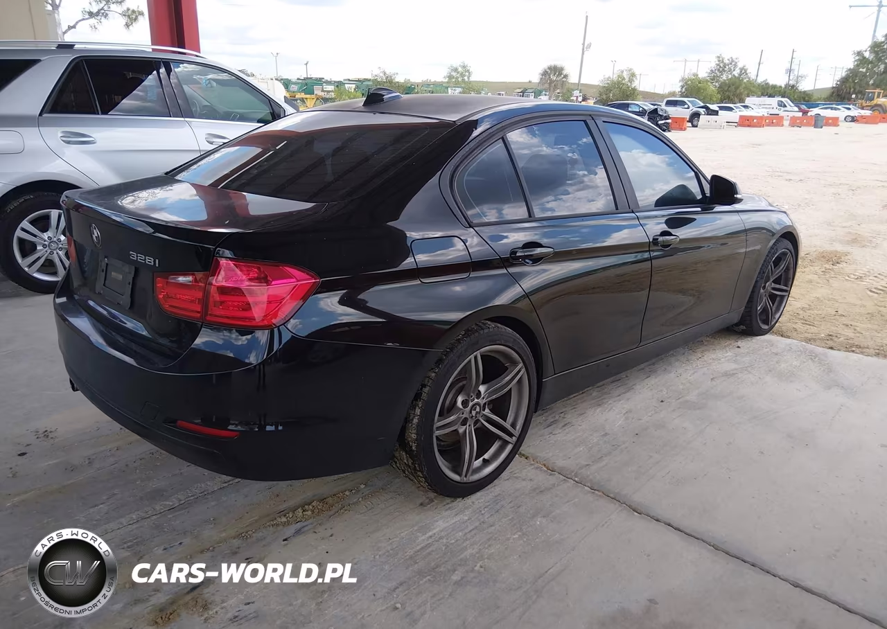 2015 BMW 328I VIN:WBA3A5G50FNS84800 - 4