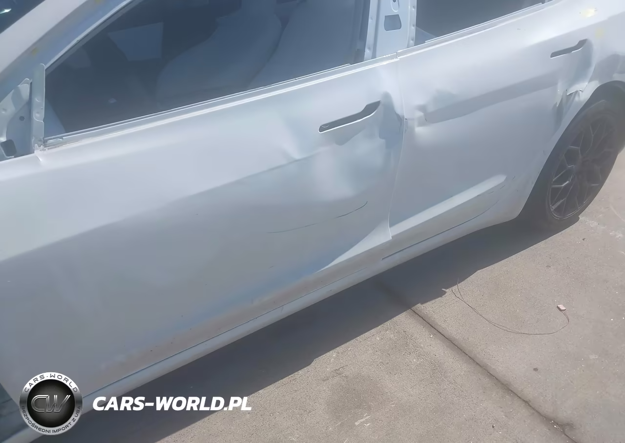 2020 Tesla Model 3 Long Range Dual Motor All-Wheel Drive VIN:5YJ3E1EB9LF742661 - 18
