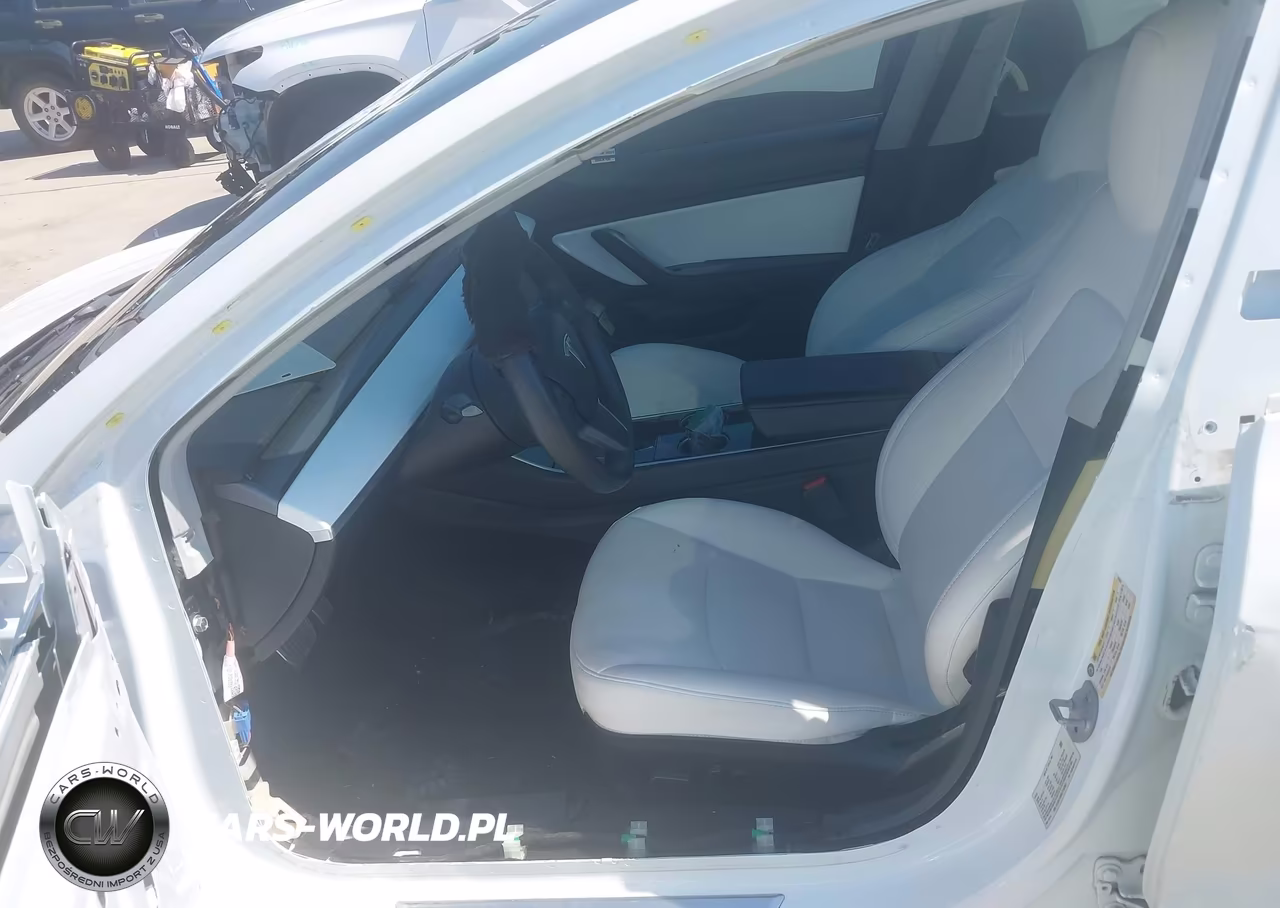 2020 Tesla Model 3 Long Range Dual Motor All-Wheel Drive VIN:5YJ3E1EB9LF742661 - 5