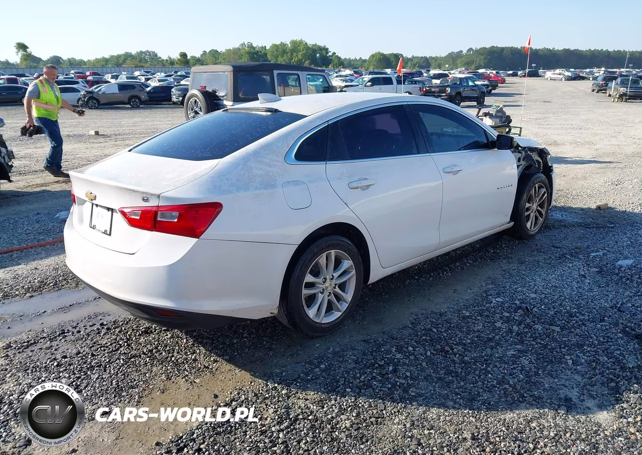 2018 Chevrolet Malibu Lt VIN:1G1ZD5ST3JF146576 - 4