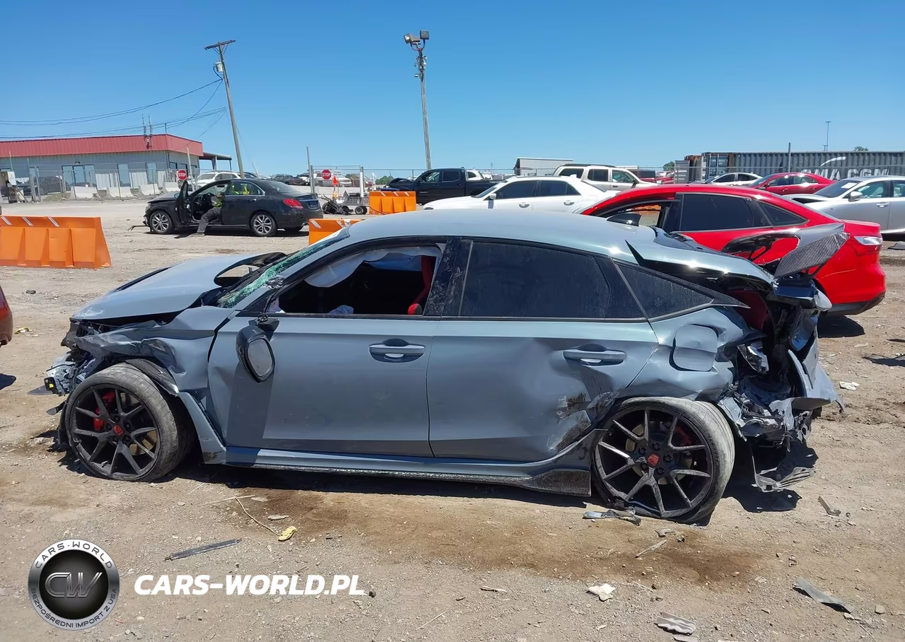 2025 Honda Civic Type R VIN:JHMFL5G47SX007186 - 14