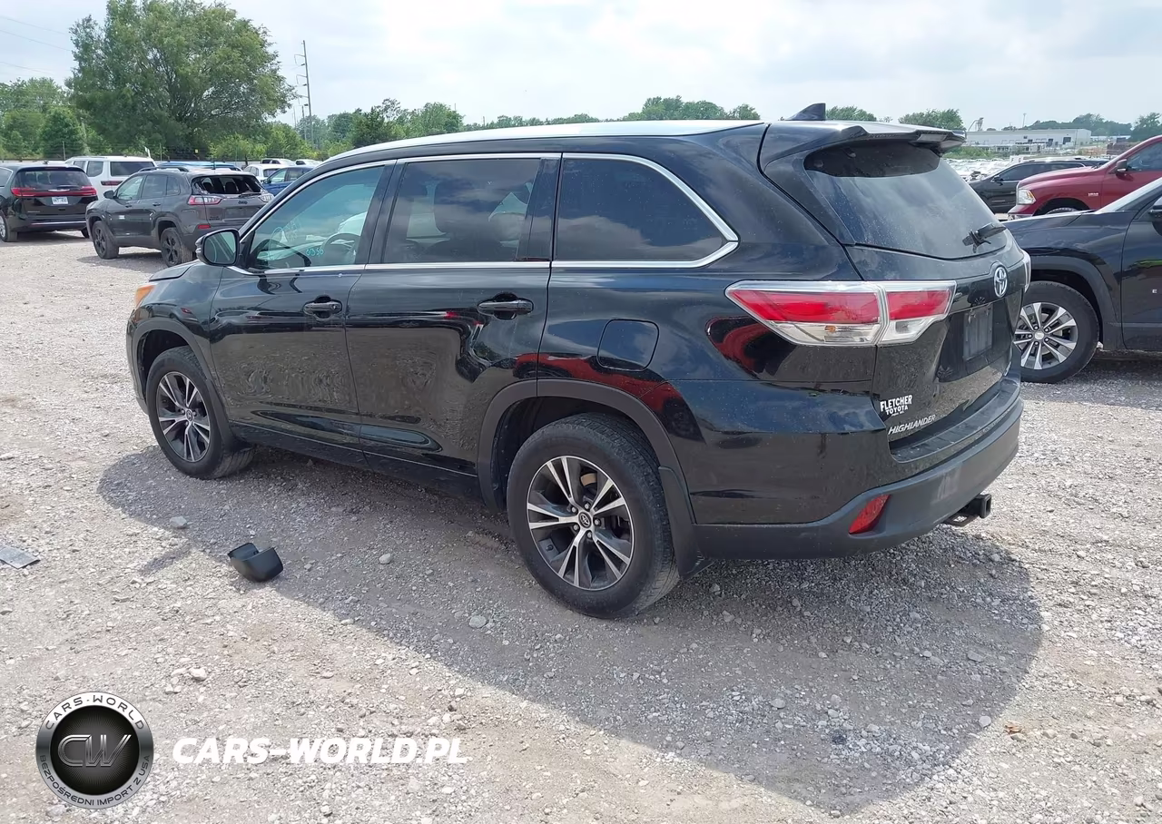2016 Toyota Highlander Xle V6 VIN:5TDJKRFH0GS327327 - 3