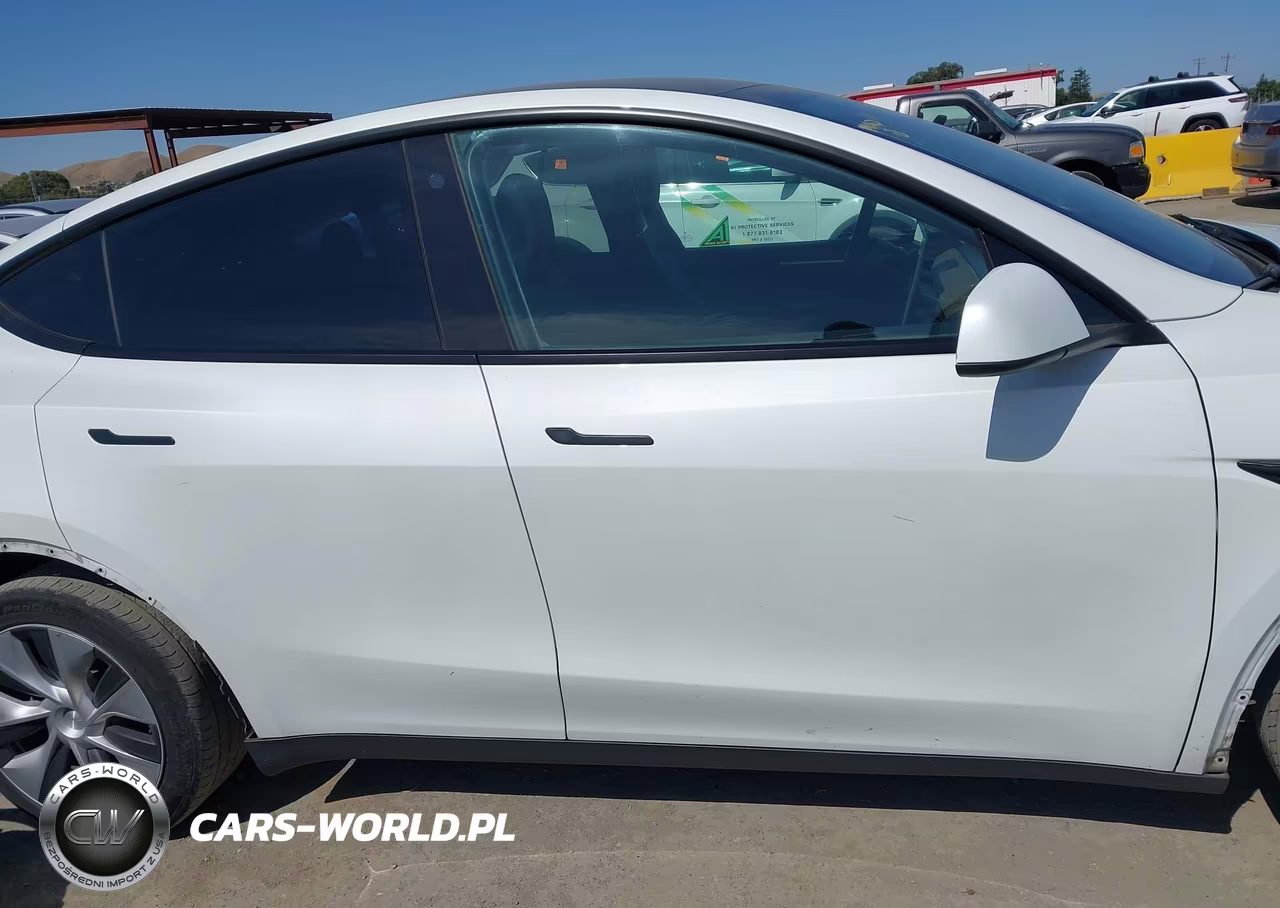 2023 Tesla Model Y Awd-Long Range Dual Motor All-Wheel Drive VIN:7SAYGDEE7PF740511 - 14